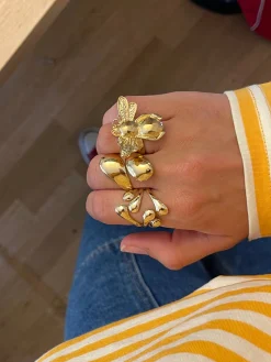 Susmie's Abrazame Ring< Golden