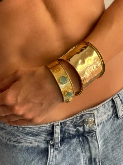 Susmie's Abrázame Lento Bracelet< Bracelets