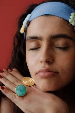 Susmie's Amy MacDonald Ring< Golden