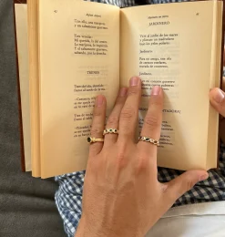 Susmie's Anastacia Organic Ring< Stone | Golden