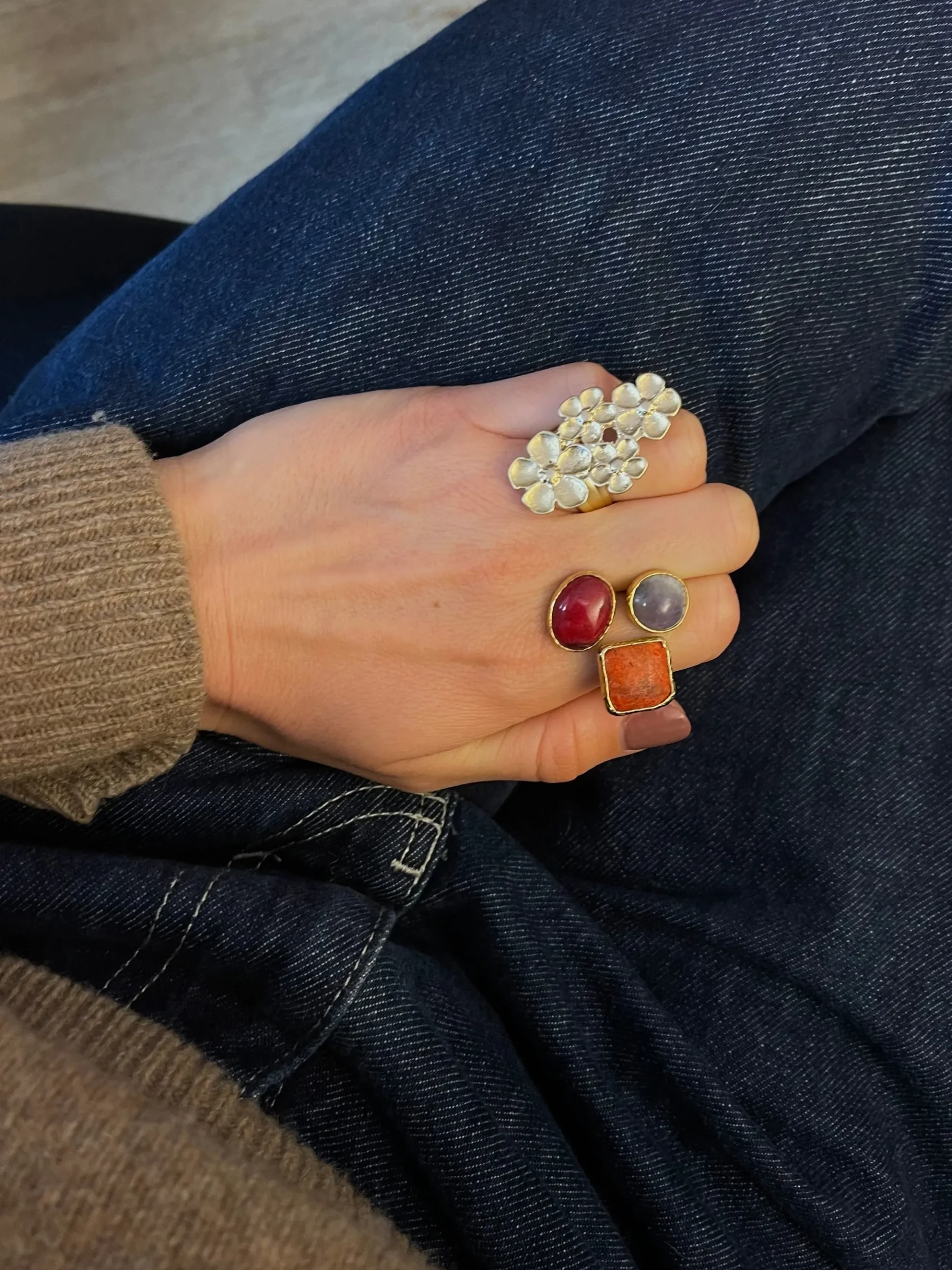 Susmie's Avant-garde Red Ring< Stone | Golden