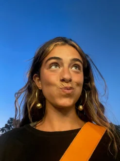 Susmie's Bailaora Earrings< Golden