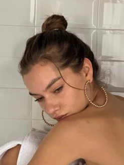Susmie's Bubbly Gold Earrings< Golden
