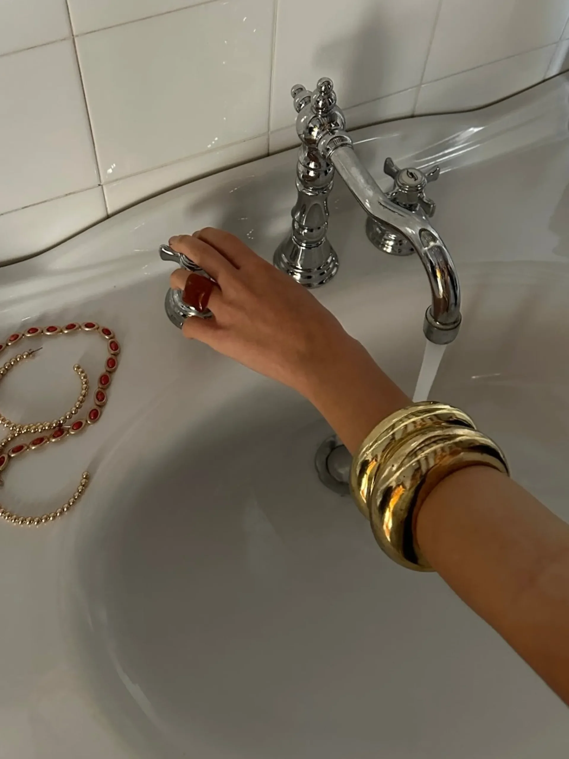 Susmie's Carey's Washed Gold Bracelet< Bracelets