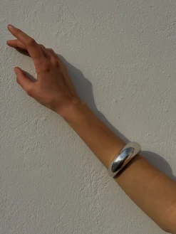 Susmie's Carey's Washed Silver Bracelet< Bracelets