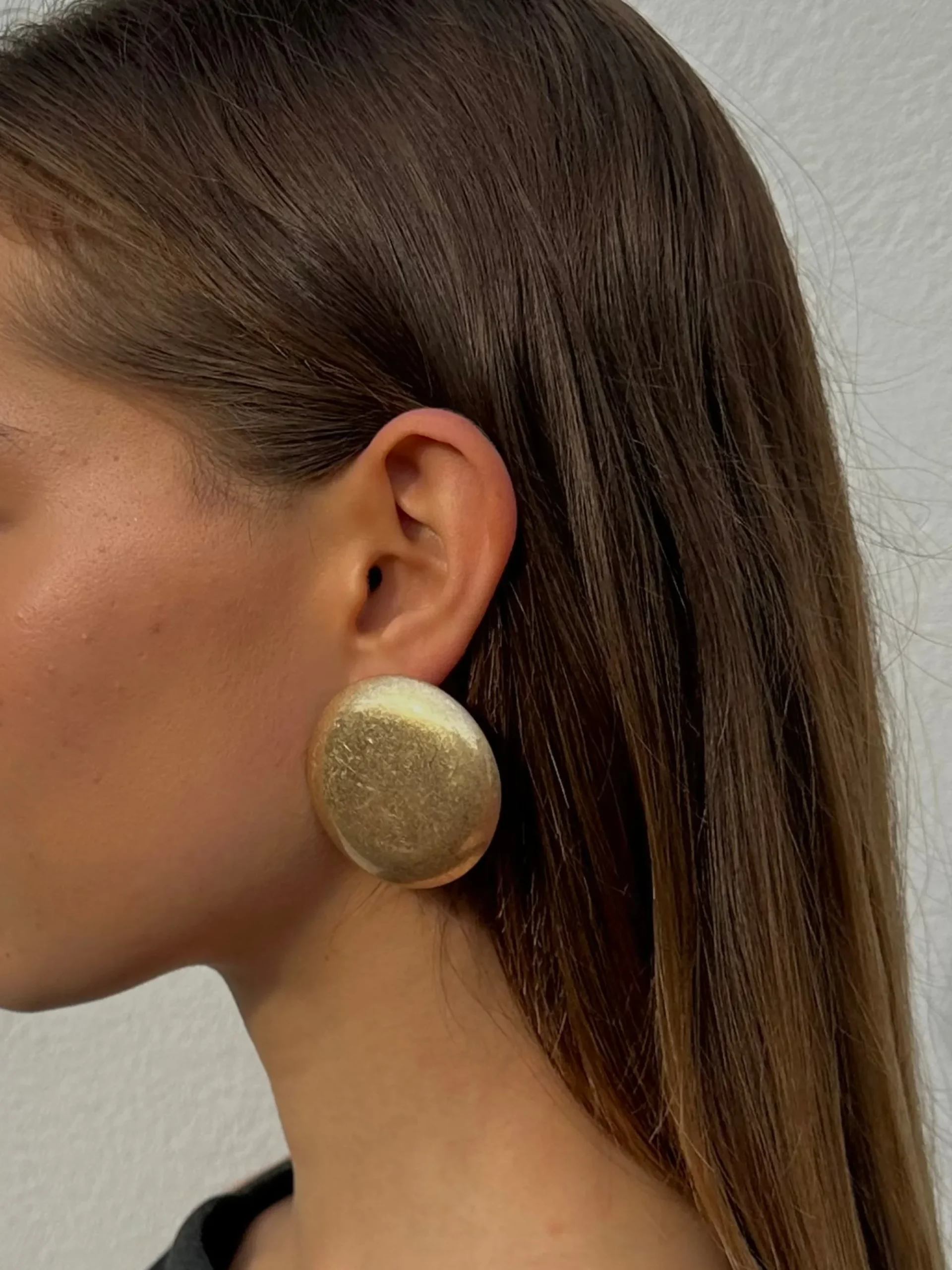 Susmie's Carol Washed Gold Earrings< Golden