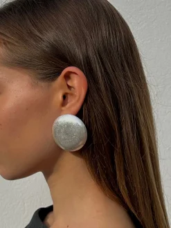 Susmie's Carol Washed Silver Earrings< Silver