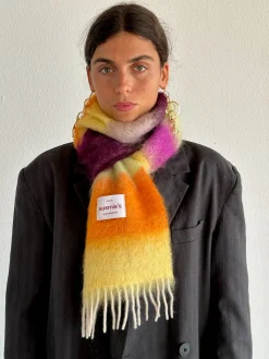Susmie's Does It Hurt Me? Scarf< Scarves | Scarves