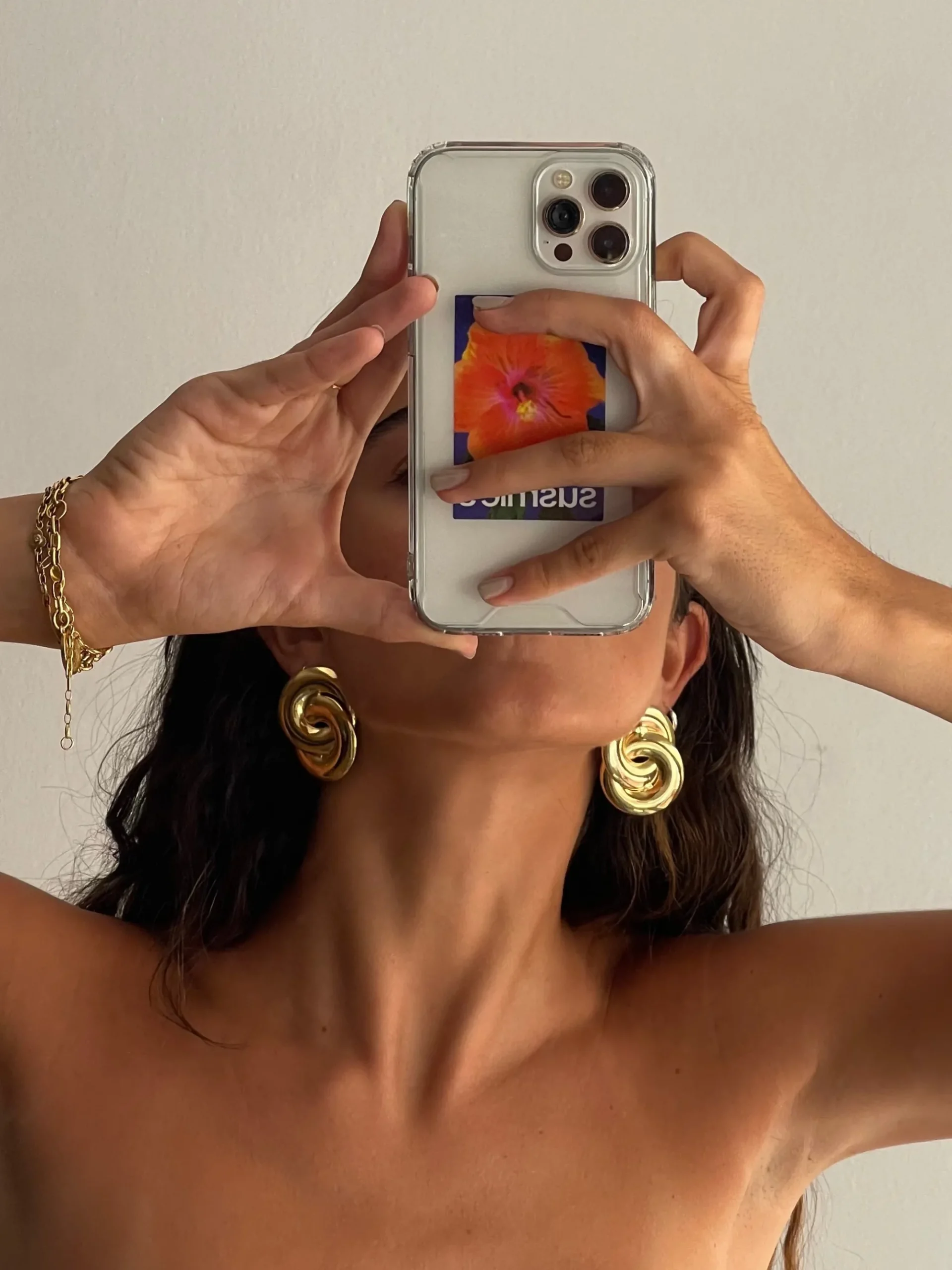 Susmie's Falling out of Love Earrings< Golden