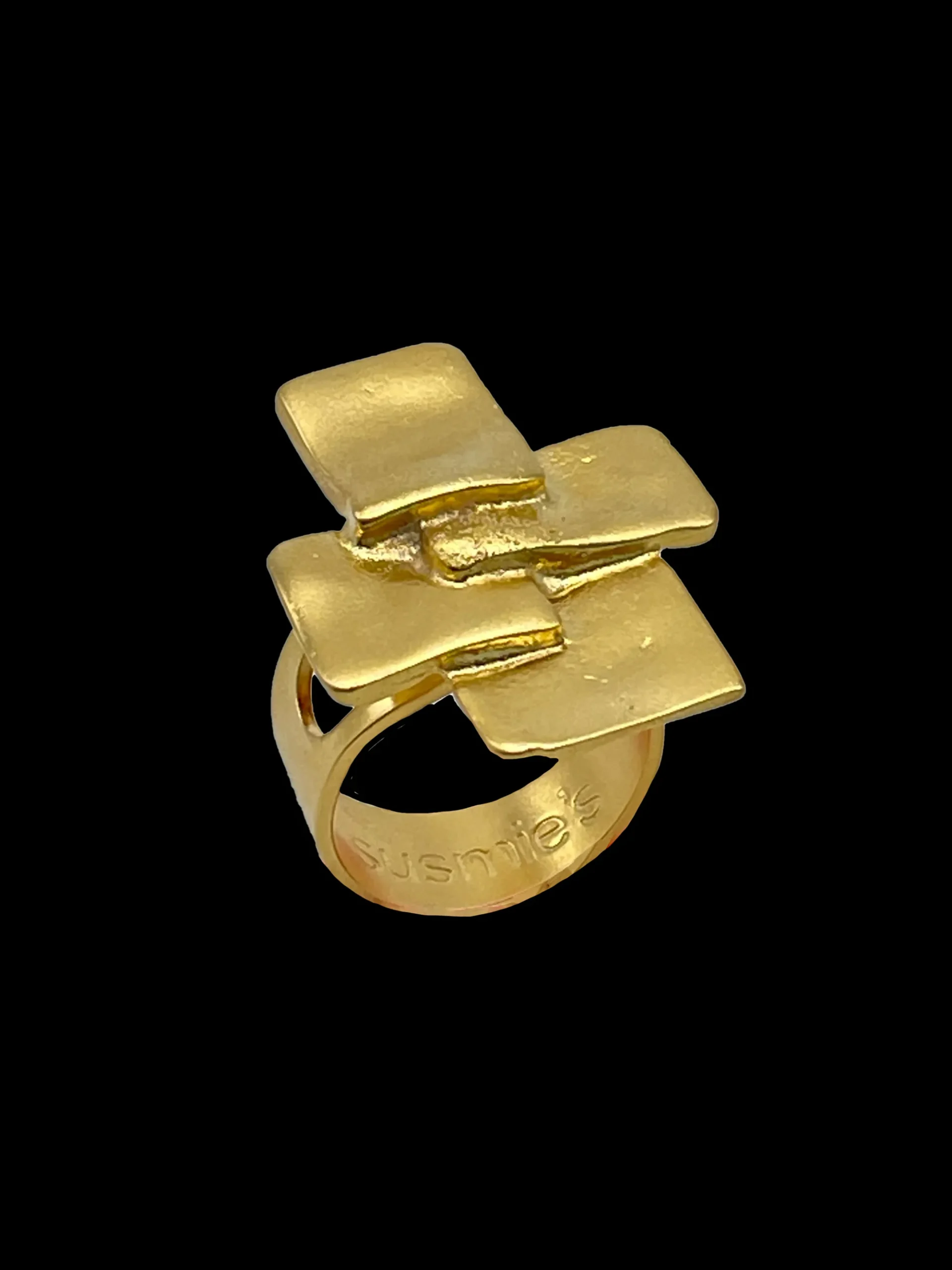 Susmie's Freddy Ring< Golden
