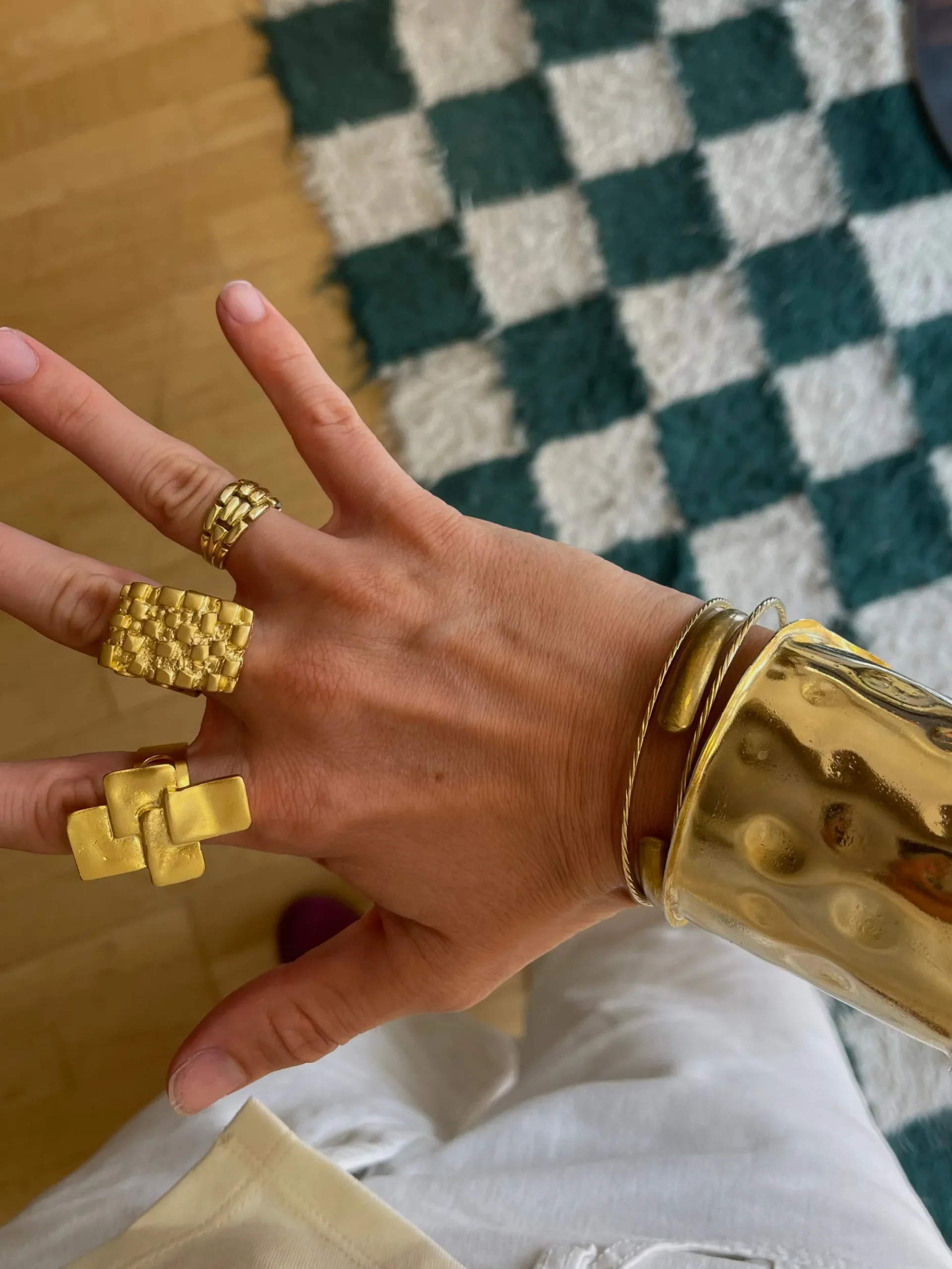 Susmie's Freddy Ring< Golden