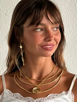 Susmie's Give Me Some Advice Necklace< Golden