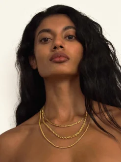 Susmie's Give Me Some Advice Necklace< Golden
