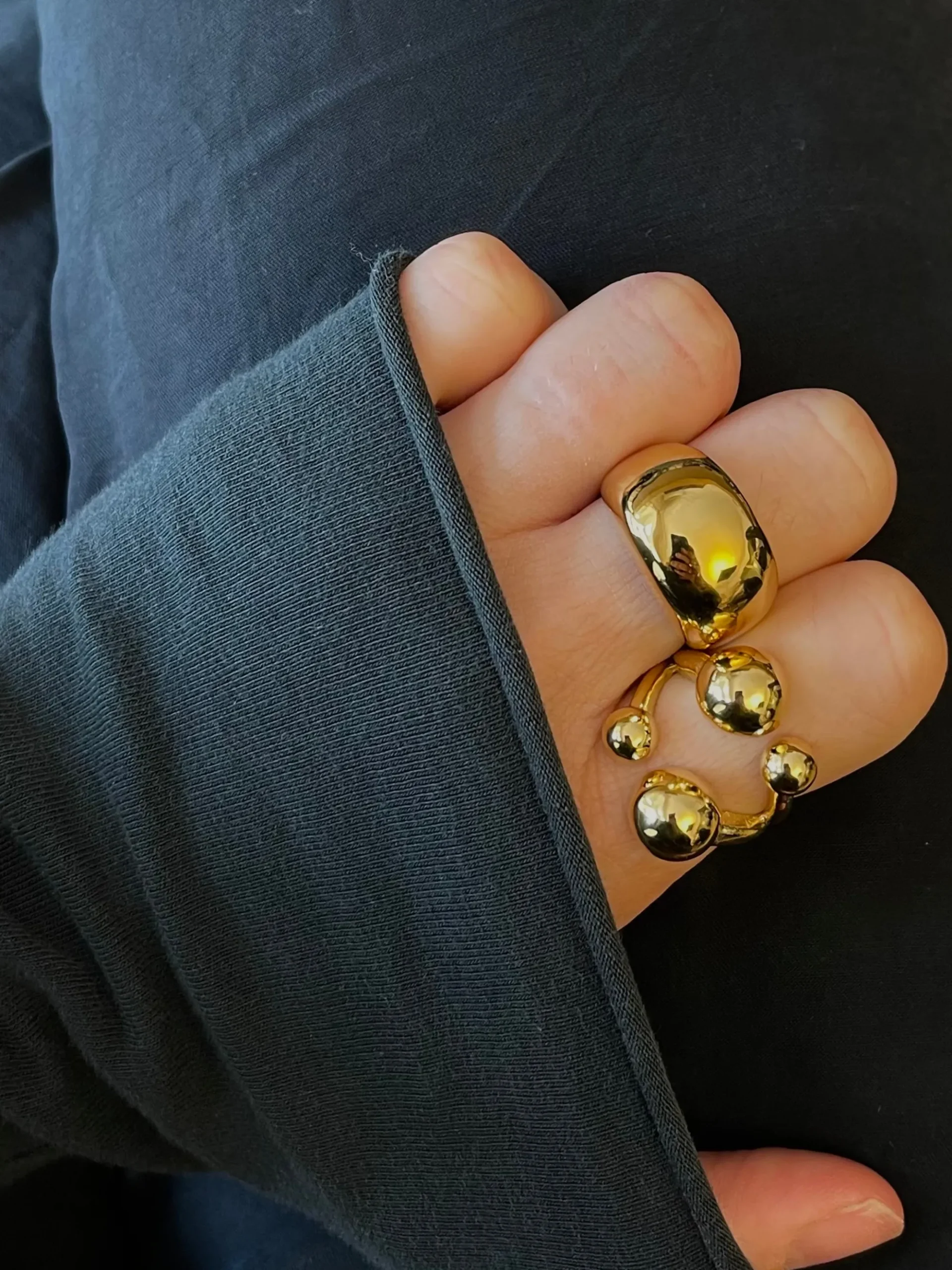 Susmie's Gotas de Rocío Ring< Golden