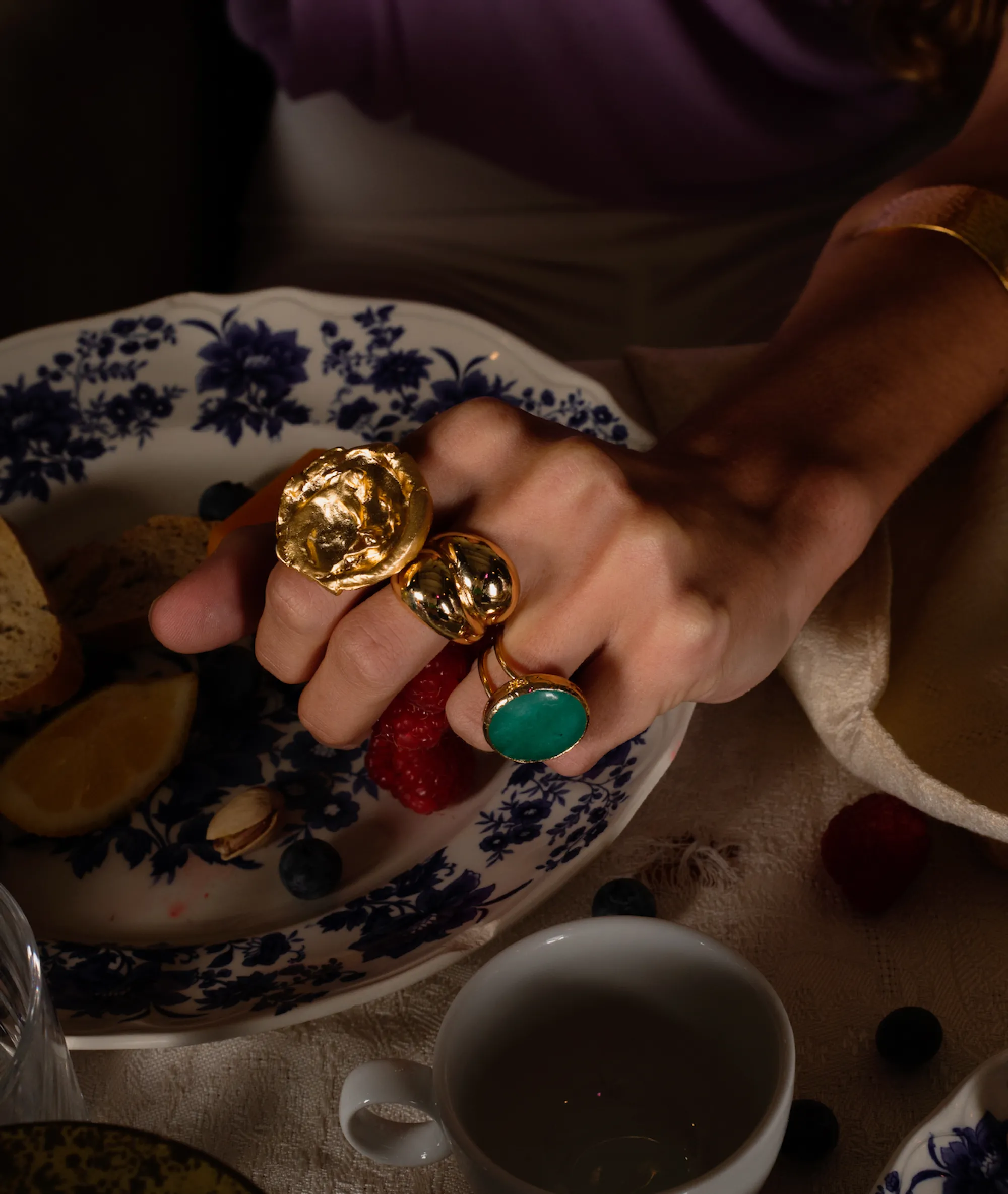 Susmie's Johnny Cash Ring< Golden