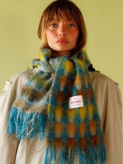 Susmie's Just a Sad Girl Scarf< Scarves | Scarves