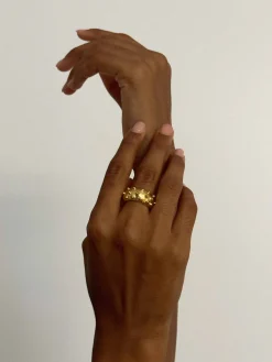 Susmie's Legacy Ring Gold< Golden