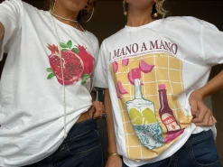 Susmie's 1 mano a mano de por vida T-Shirt< Tops