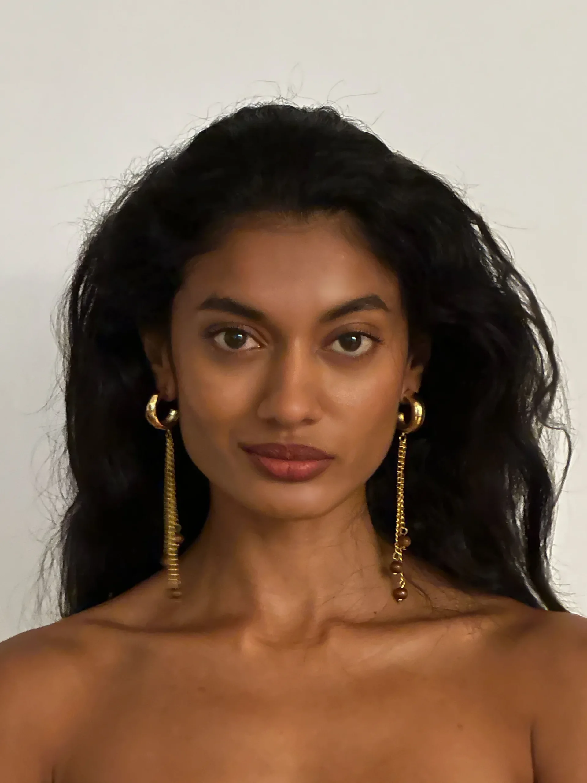 Susmie's Masters of War Earrings< Golden