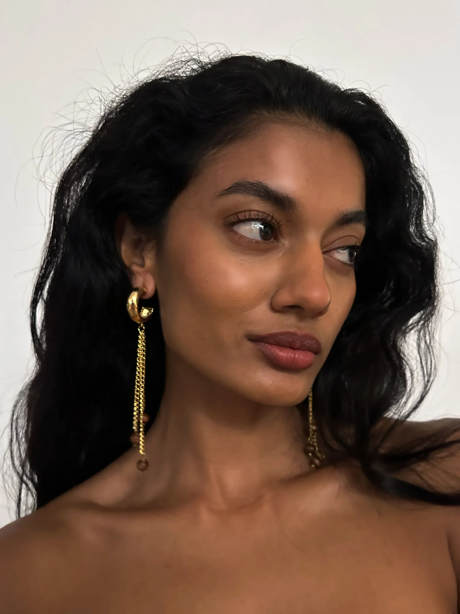 Susmie's Masters of War Earrings< Golden