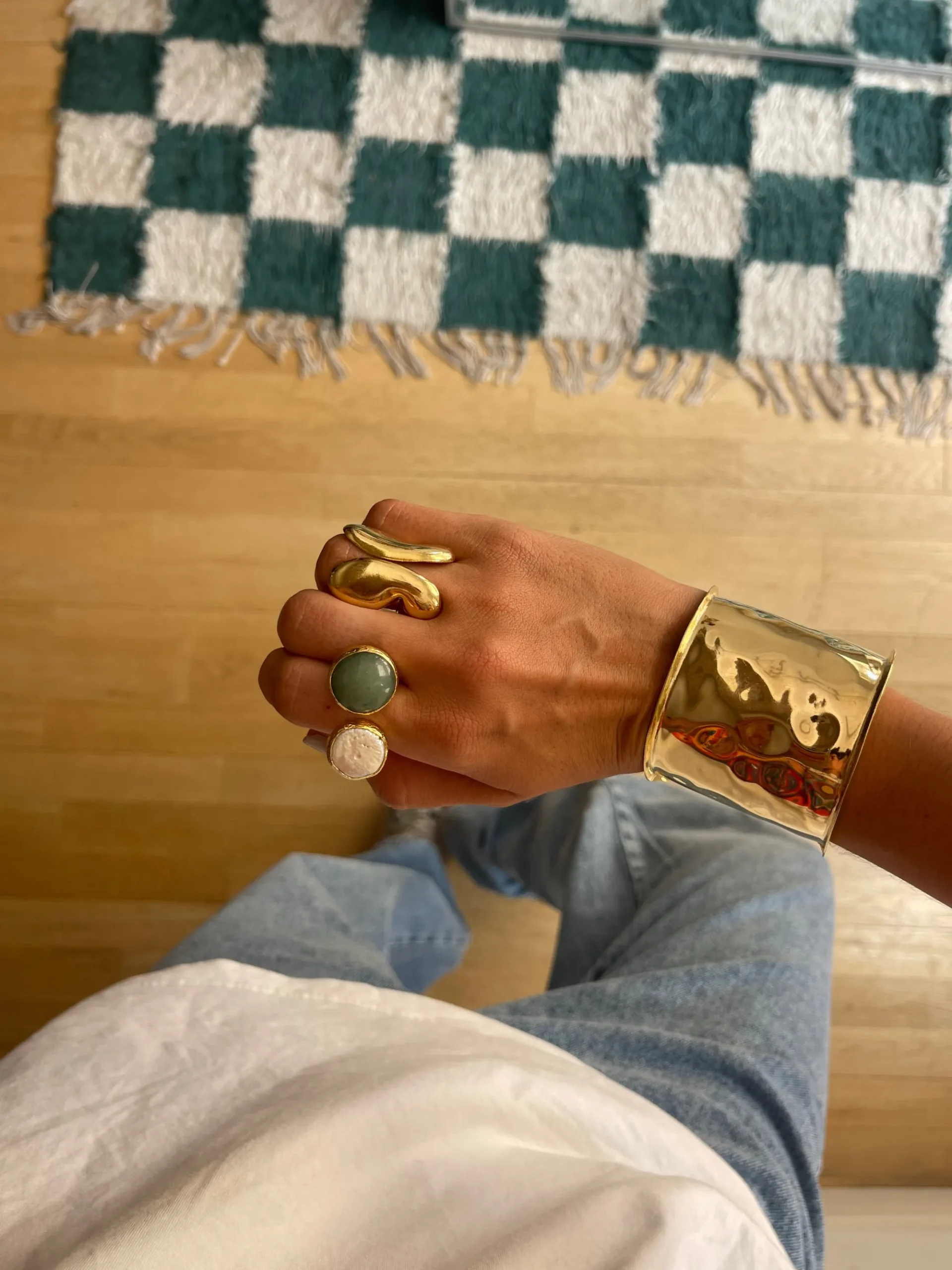 Susmie's Nostalgia Ring< Stone | Golden