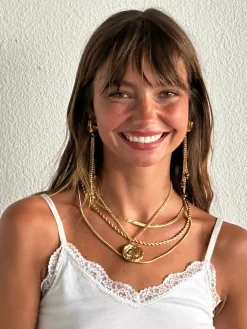 Susmie's One for Love Necklace Gold< Golden