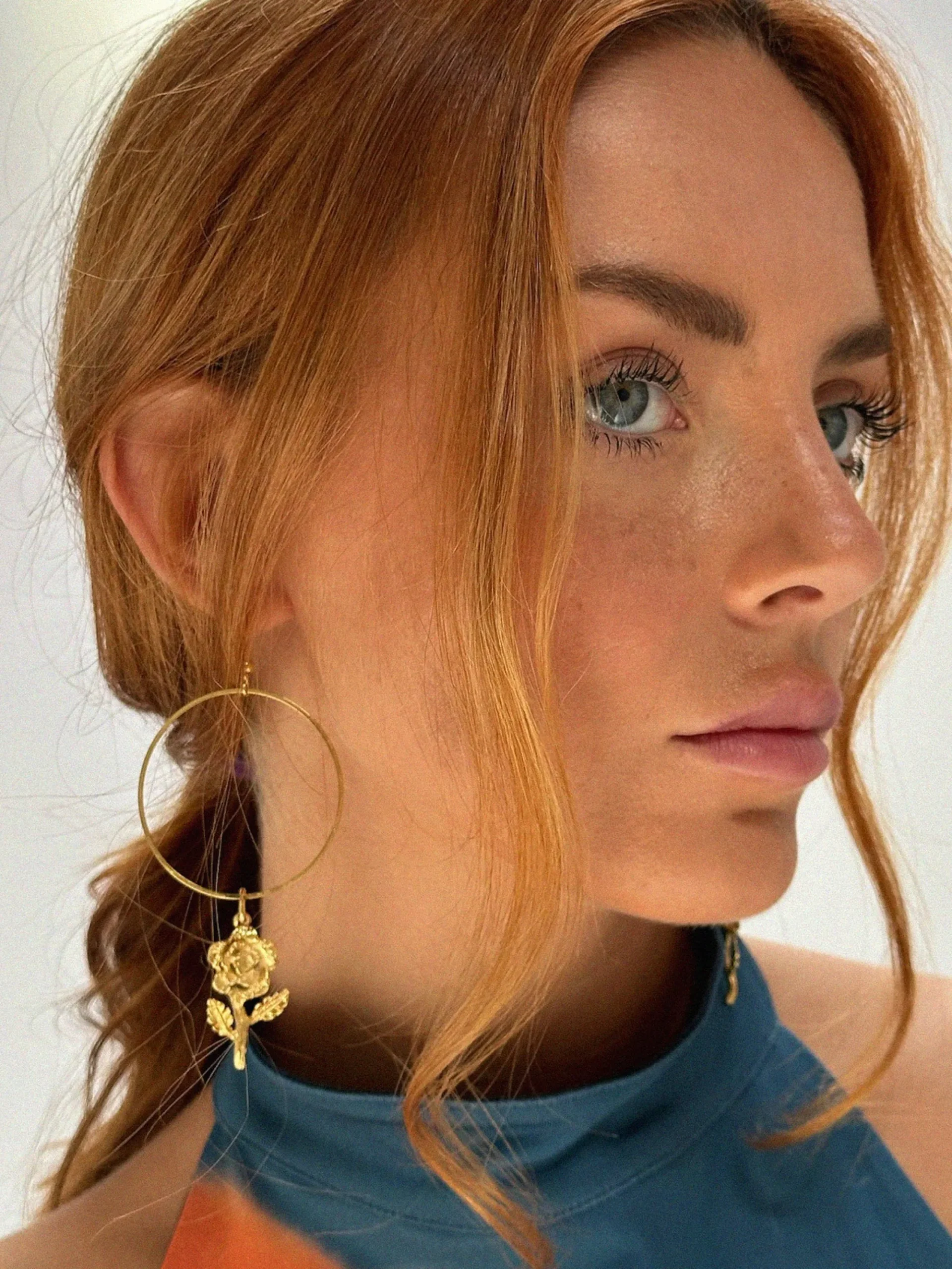 Susmie's Rosa Linda Earrings< Golden