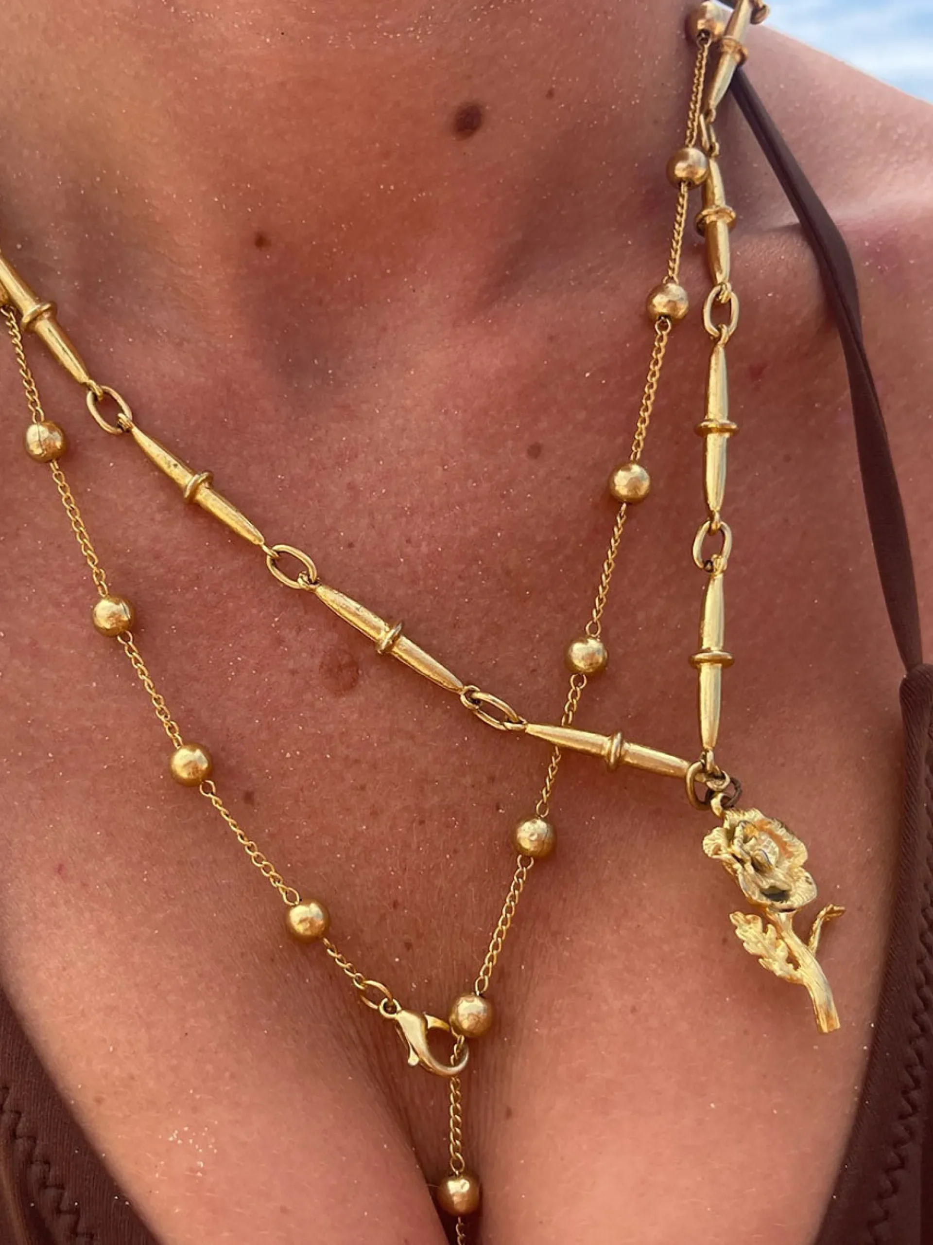 Susmie's Rosa Linda Necklace< Golden