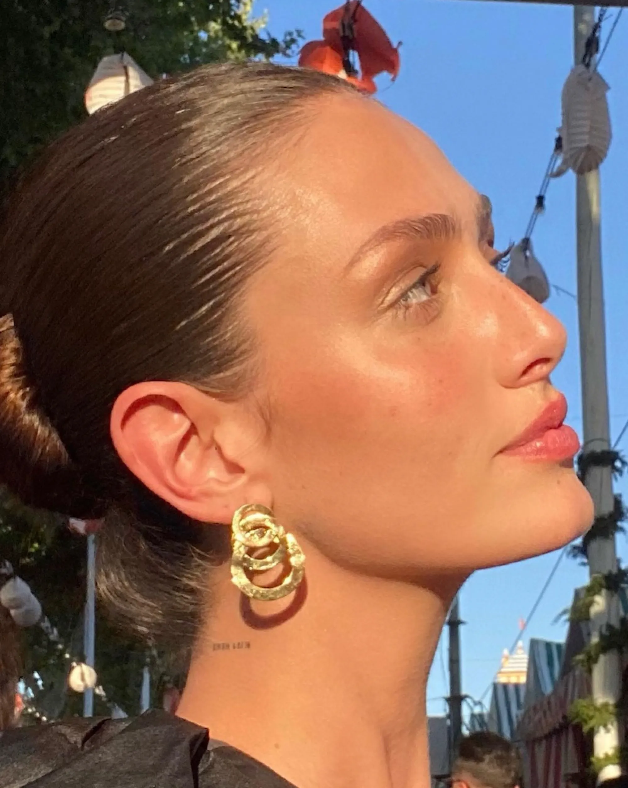 Susmie's Show me How Earrings< Golden