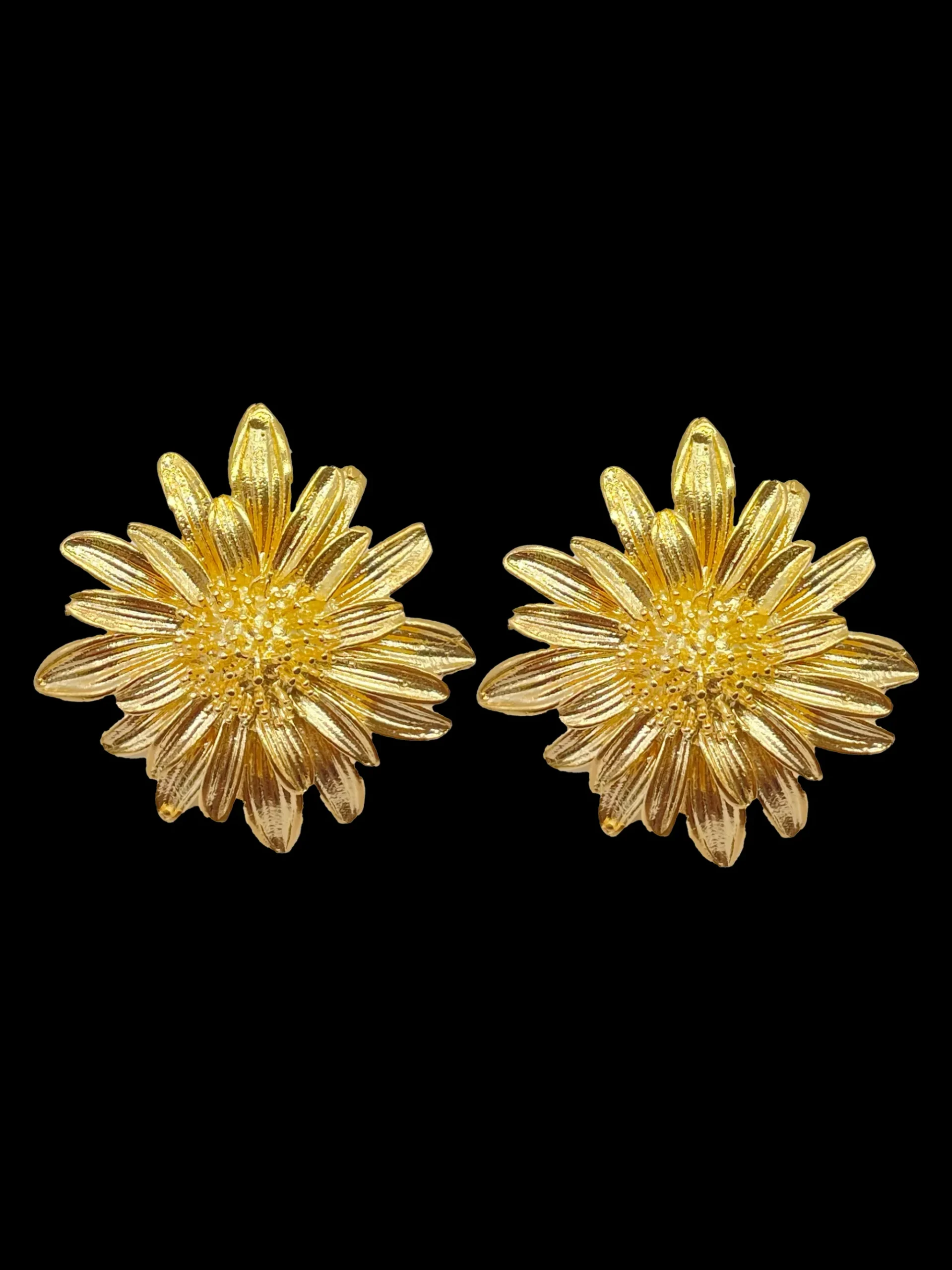 Susmie's Sunshine Earrings< Stone | Golden
