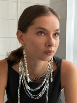 Susmie's Tinsel Silver Earrings< Silver