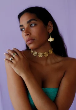 Susmie's Twisted Girl Chocker< Golden