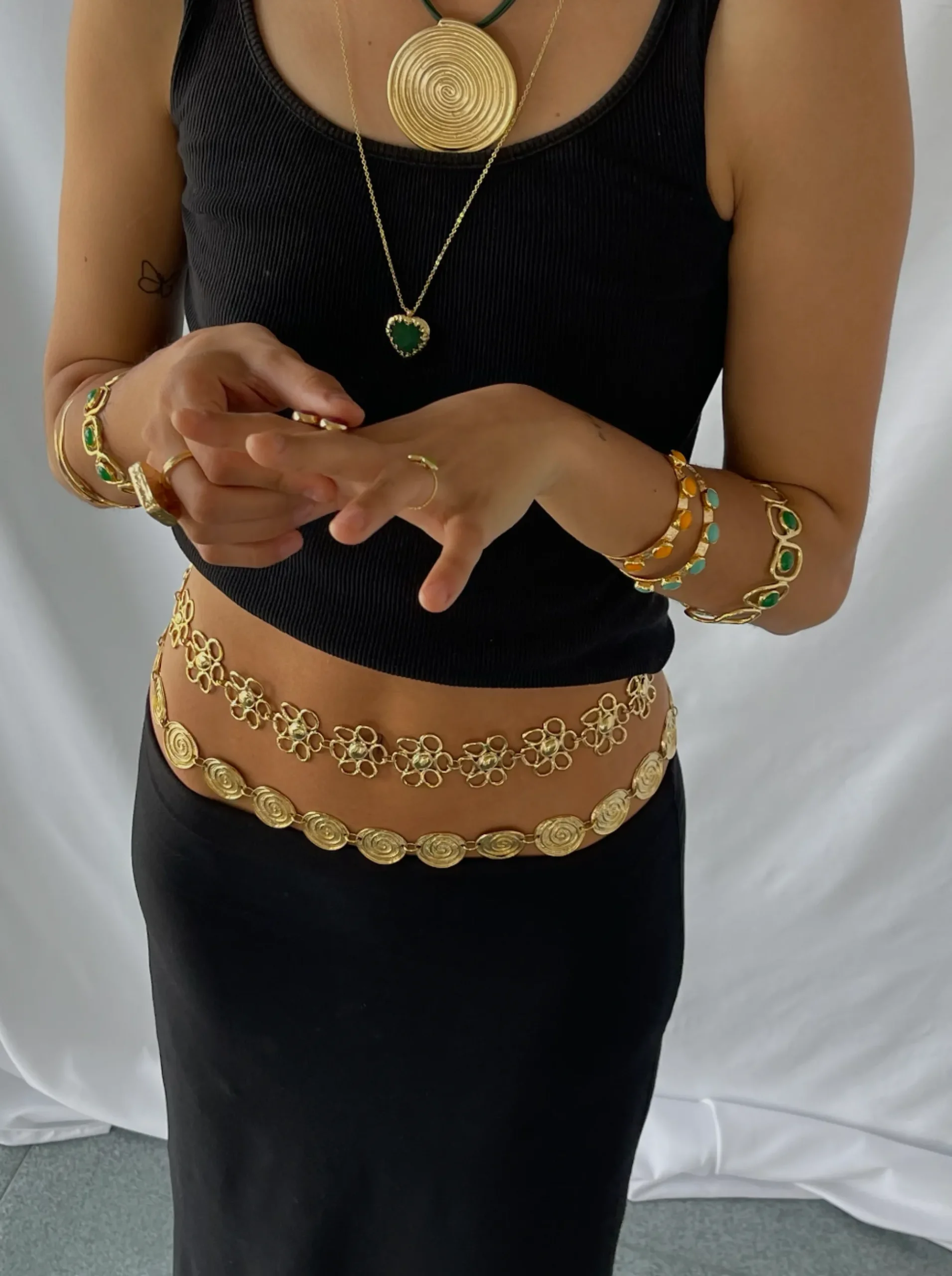 Susmie's Twisted Girl Necklace/Belt< Belts | Golden