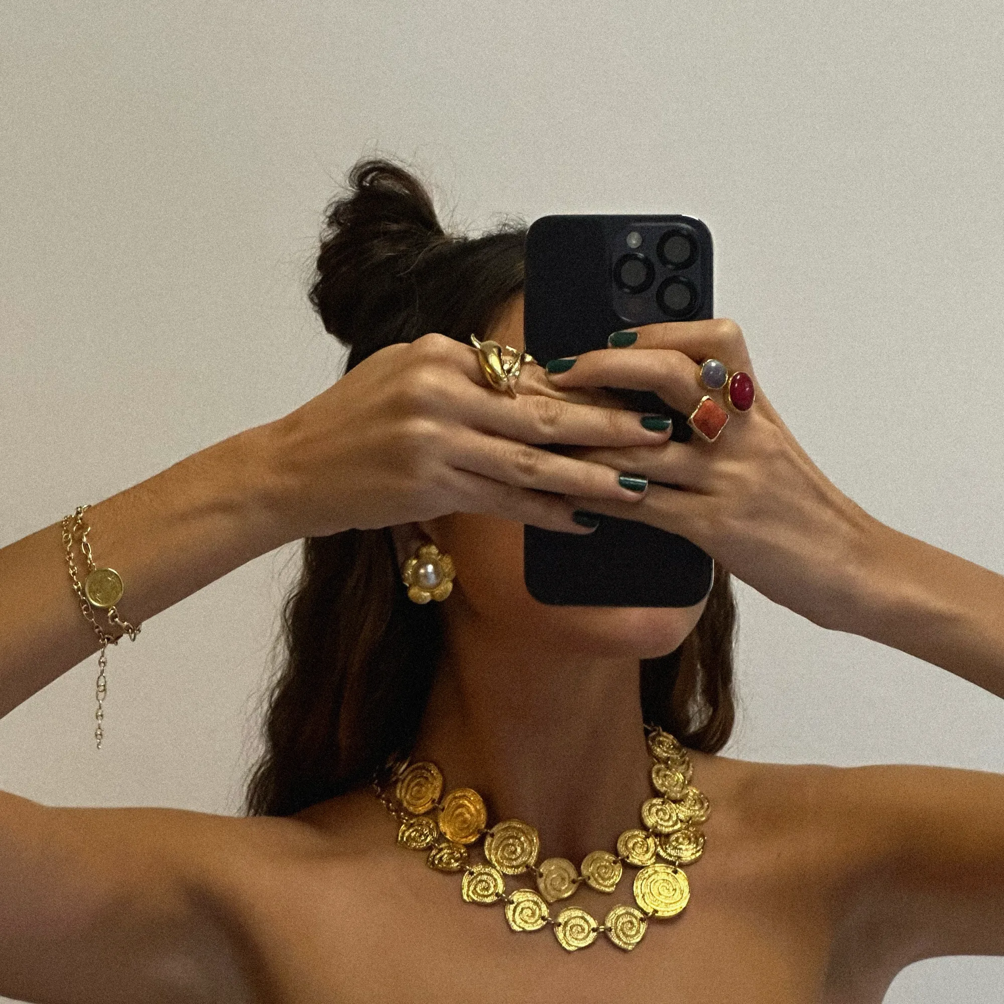 Susmie's Twisted Girl Necklace/Belt< Belts | Golden
